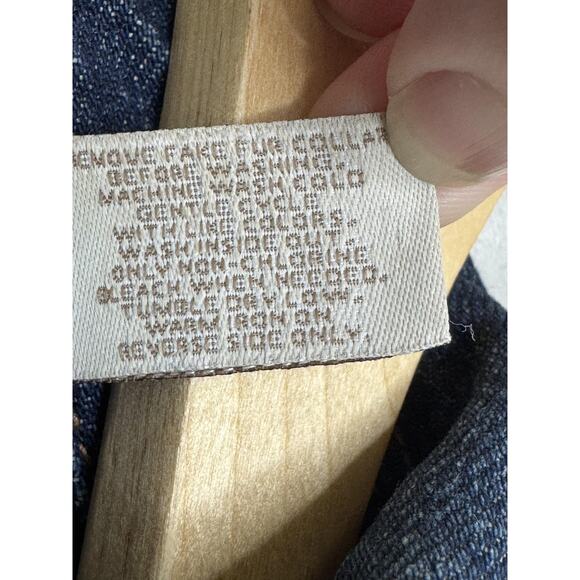 Chico's Jacket Womens Medium Blue Denim Jean Trucker Button Front Logo Buttons - Picture 6 of 9